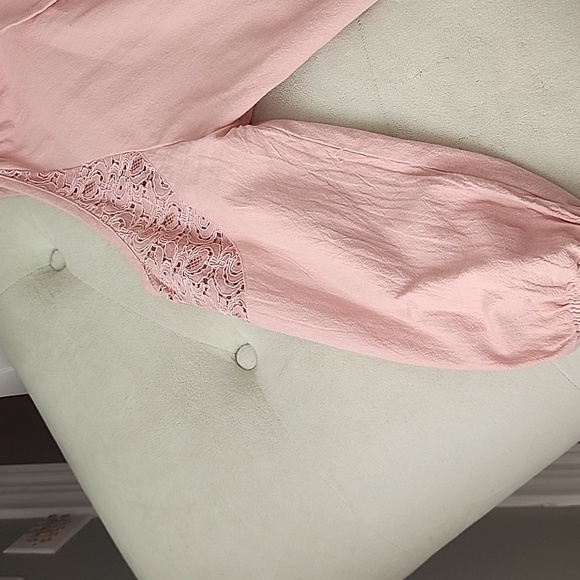 Women top cold shoulder - Picture 3 of 8